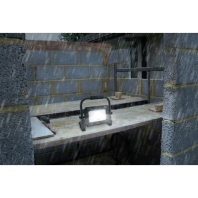 7. Ansmann FL30W COB-LED-Arbeitsleuchte 3000lm 18V