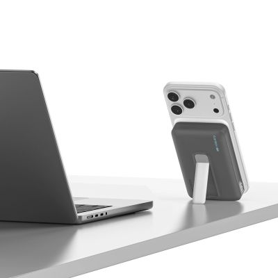 19. Cuktech WPB100 10000 mAh Qi2 Magnetische Powerbank 30W mit Ständer - Schwarz