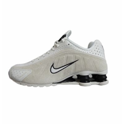2. Nike Shox R4 Summit Damen-Sportschuhe in Weiß/Hellbraun/Beige - HQ7739-100