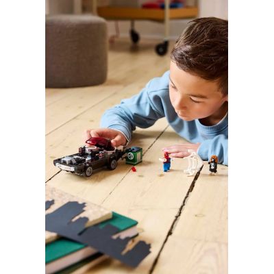 9. LEGO MARVEL SUPER HEROES 76309 Spider-Man vs. Venoms Muscle-Car