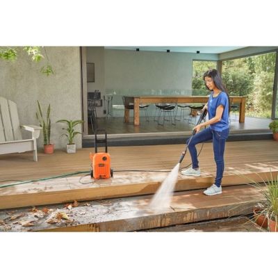 7. Black & Decker BEPW1650-QS Kompakt-Hochdruckreiniger, elektrisch, 330 l/h, Orange
