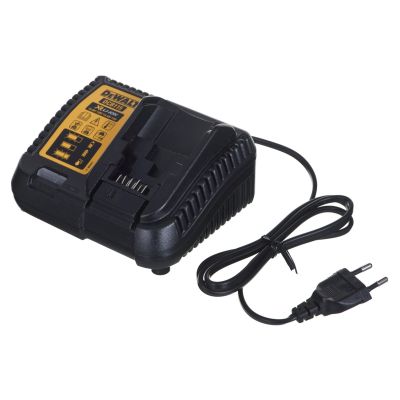 6. DeWalt DCM565P1 Akku-Kettensäge