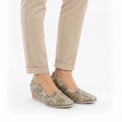 5. Damen-Keilschuhe mit durchbrochenem Schlangenmuster, beige, Potocki SZ12306