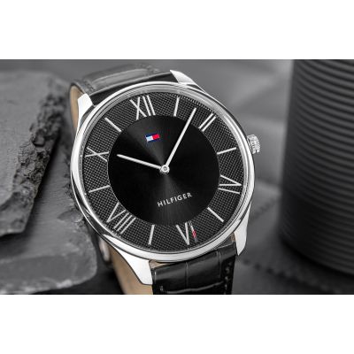2. Tommy Hilfiger Becker Herrenuhr 1710516 + Box