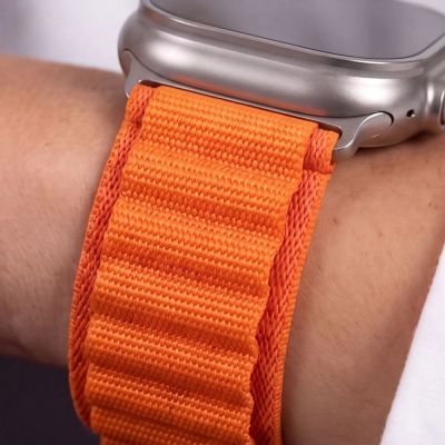 8. Tech-Protect Nylon Pro Armband für Apple Watch 44 / 45 / 46 / 49 mm – Orange