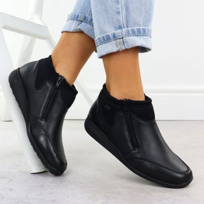 5. Rieker 47270-00 bequeme schwarze wasserdichte Leder-Damenstiefeletten