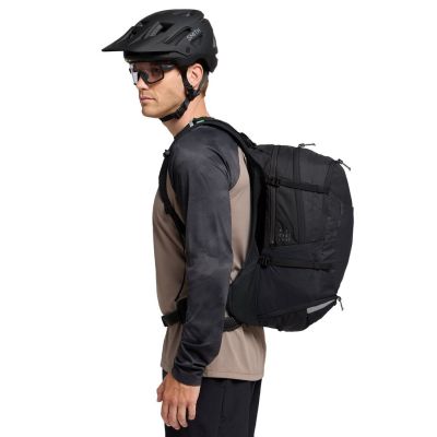 11. Fahrradrucksack Vaude Bike Alpin 23+5 – Schwarz