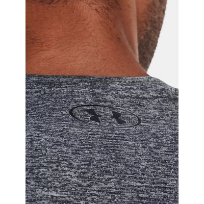 8. Under Armour T-Shirt M 1328496-012