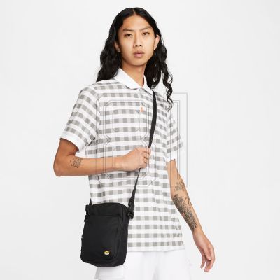 3. Nike Heritage DX6614-010 Gürteltasche