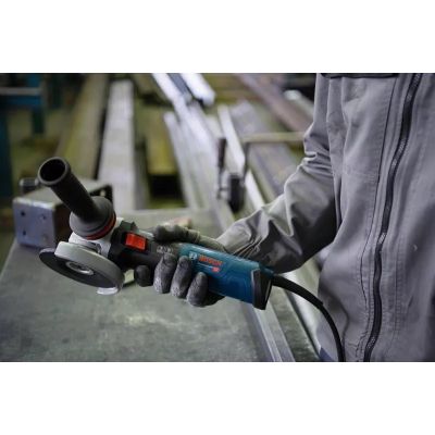 8. Winkelschleifer 125 mm 1700 W 06017D0300 BOSCH