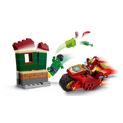 4. LEGO Super Heroes 76287 Iron Man mit Motorrad und Hulk