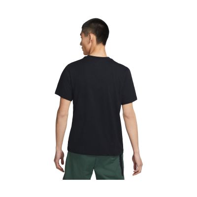 3. Nike NSW Icon Swoosh T-Shirt M DC5094-010
