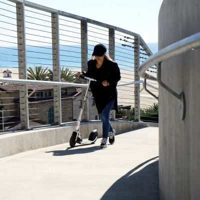 10. Razor A5 Lux Scooter 13073001 (silber)