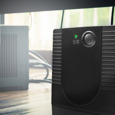 20. QOLTEC USV Line Interactive | Monolithisch | 1000 VA | 600 W