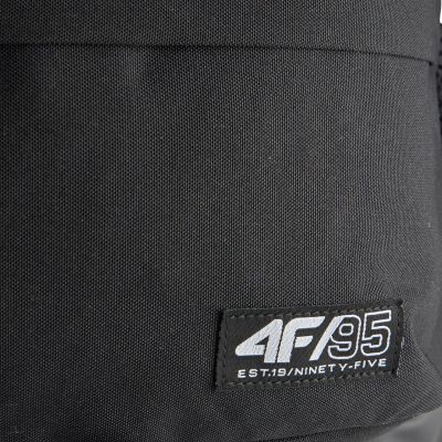 5. Kinderrucksack 4F U605 tiefschwarz 4FJWSS26ABACU605 20S