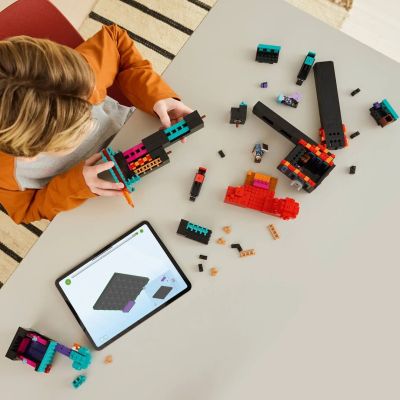 10. LEGO Minecraft 21279 Enderman-Turm