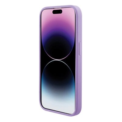 5. Guess Saffiano MagSafe Hülle für iPhone 15 Plus – Lila