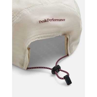 3. Peak Performance Leichte beige Kappe