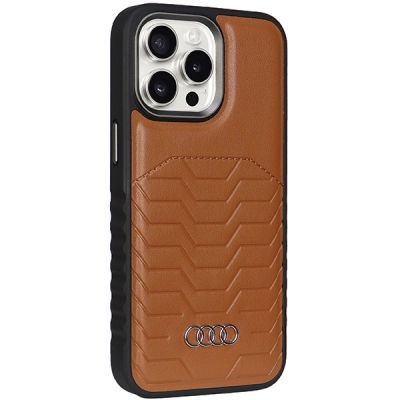 6. Audi Kunstlederhülle mit MagSafe für iPhone 15 Pro – braun