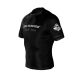 17. Der Kompressions-Rashguard „Team“ besteht aus DBX MORE DRY M-Material.