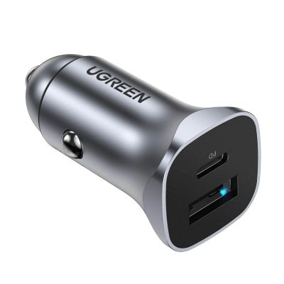 6. Ugreen CD130 USB-A / USB-C 30W Autoladegerät - Grau