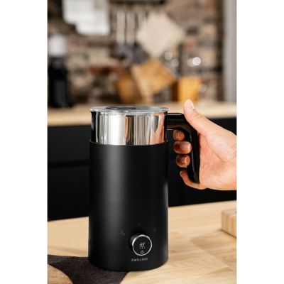 13. ZWILLING Enfinigy Milchaufschäumer – Schwarz