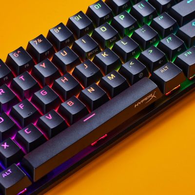 16. HyperX Alloy Origins 65 schwarz / Gaming-Tastatur / mechanisch / HyperX Red / US / RGB / USB-C