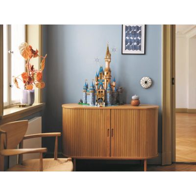 12. LEGO Disney 43222 Disney Schloss