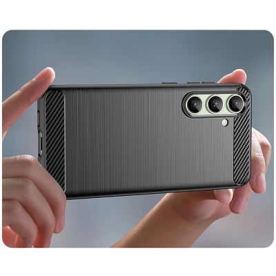 6. Carbon Case Silikonhülle für Samsung Galaxy S24 FE - Schwarz