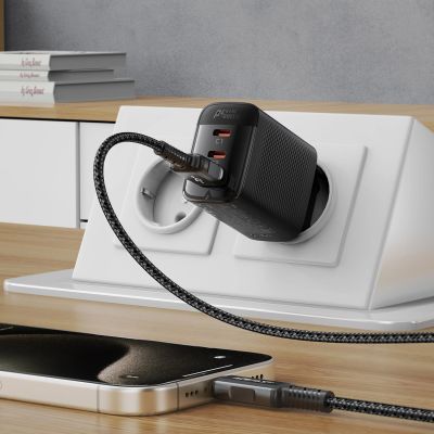 6. Acefast A108 GaN PD 67W 2xUSB-C 1xUSB-A Wandladegerät - Schwarz