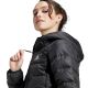 5. adidas Essentials Leichte Daunenjacke mit Kapuze W HZ5724