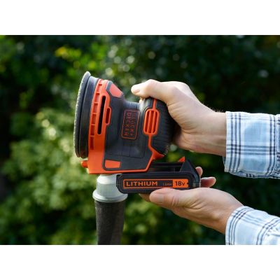 10. Black & Decker BDCROS18N-XJ Exzenterschleifer, 12000 U/min, Schwarz, Orange