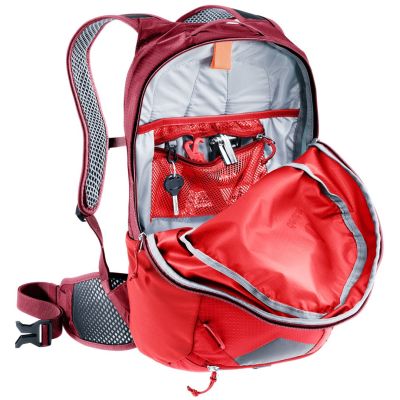 6. Deuter Race 16 Wanderrucksack, Kirsche/Masala