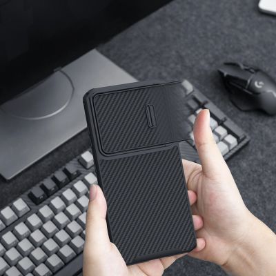 10. Nillkin Synthetic Fiber S Case für Samsung Galaxy S23, Kameraabdeckung, schwarz