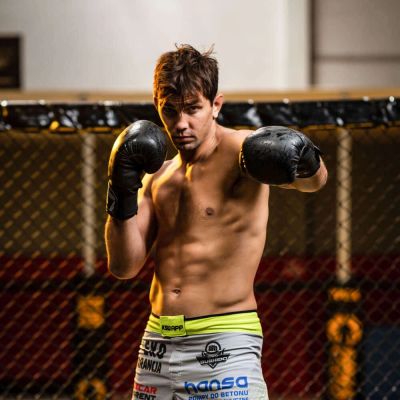 16. 8oz Boxhandschuhe - Black Dragon - Valor Series