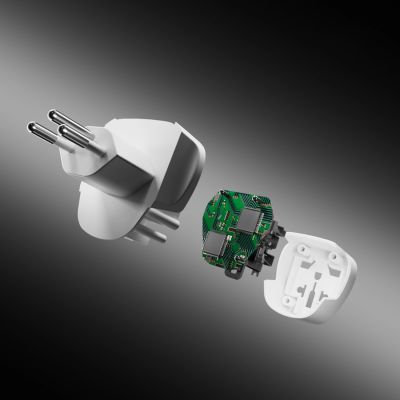 8. SBS CH Reiseadapter – Universal – Weiß