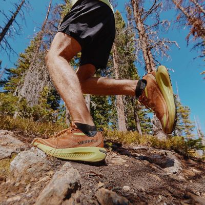 7. Merrell Morphlite Trailrunningschuhe – Melone/Hiviz