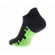 2. inov-8 Trailfly Ultra Sock Low Socken. 001004-BKGN-01