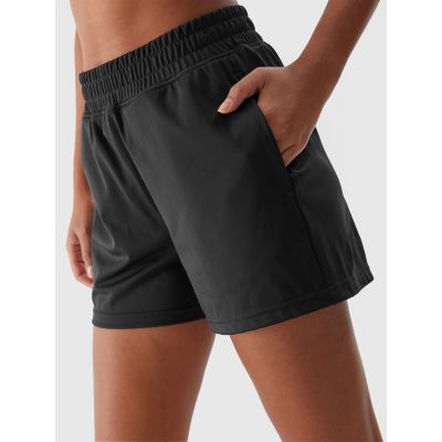 3. Schnelltrocknende Trainingsshorts für Damen 4F
