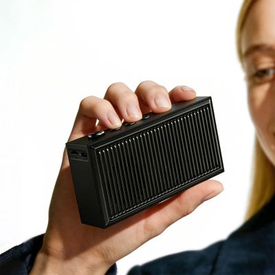 7. Acefast K9 Go Bluetooth-Lautsprecher mit Stereomodus und ENC – Schwarz