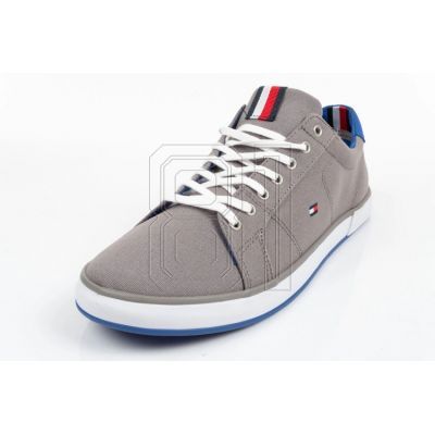 8. Tommy Hilfiger Sneaker M FM0FM00596039