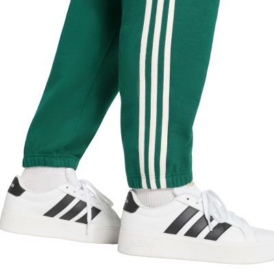 5. adidas Essentials 3-Streifen Fleecehose für Herren, schmal zulaufende Bündchen, Grün, KY4129