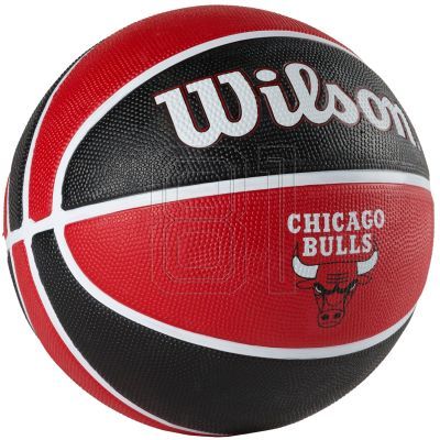 2. Wilson NBA Team Chicago Bulls Ball WTB1300XBCHI