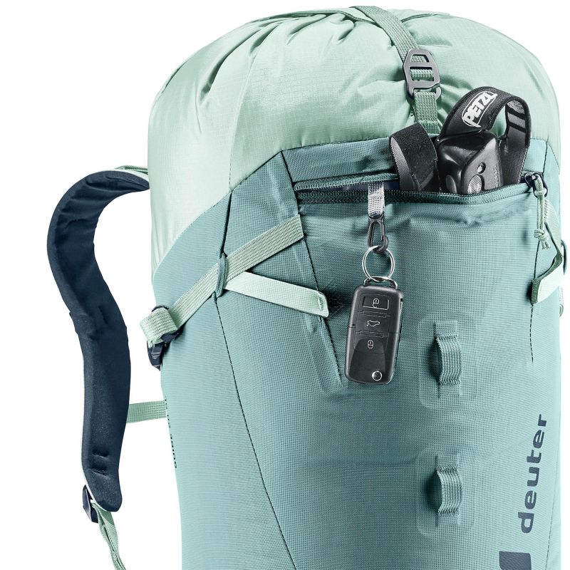12. Deuter Guide 28 SL Rucksack 3361223-2288