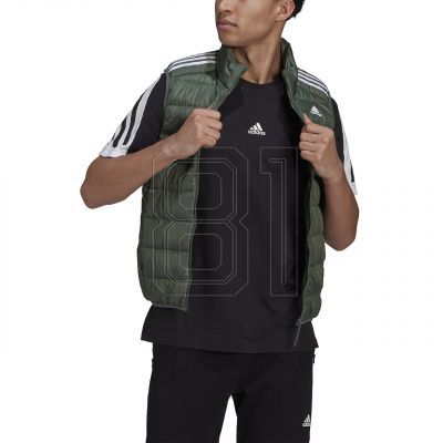 3. Adidas Essentials Daunenweste M HK4650