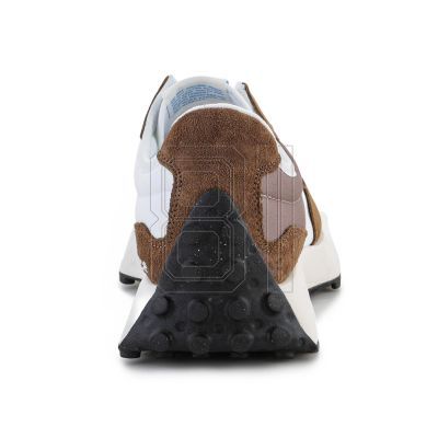 6. New Balance M U327LG Schuhe