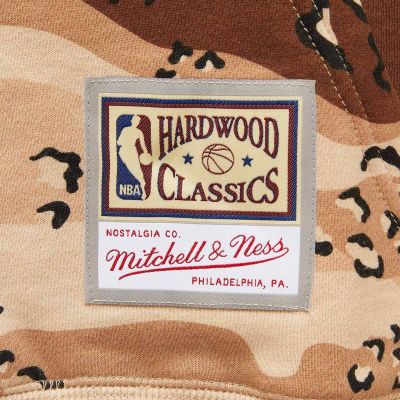 4. Mitchell & Ness NBA Chicago Bulls Camo Reflektierender Hoodie