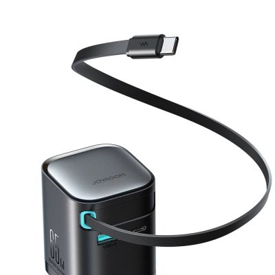5. Joyroom JR-TCL02 65W USB-A USB-C GaN-Ladegerät mit integriertem USB-C-Kabel – Schwarz
