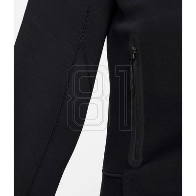 4. Nike Tech Fleece M FB7921-010 Sweatshirt