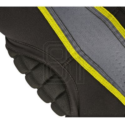 4. Select 6205 Gepolsterte Kniebandage